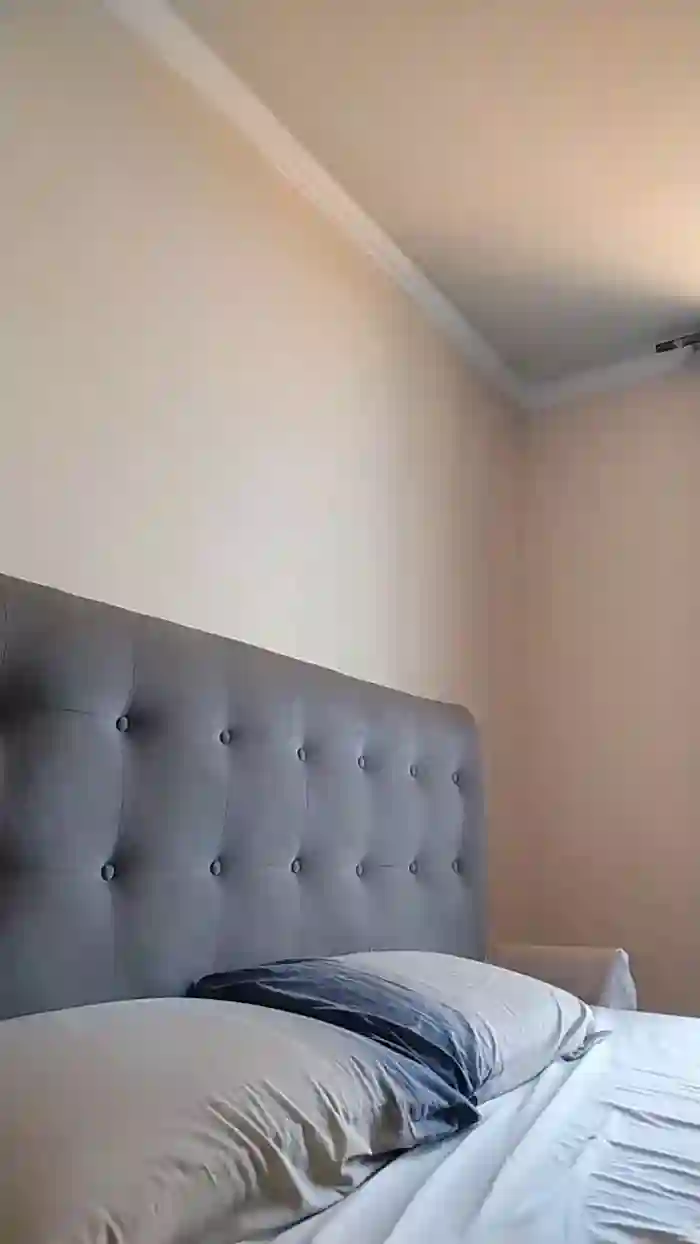 Latinaakita4
