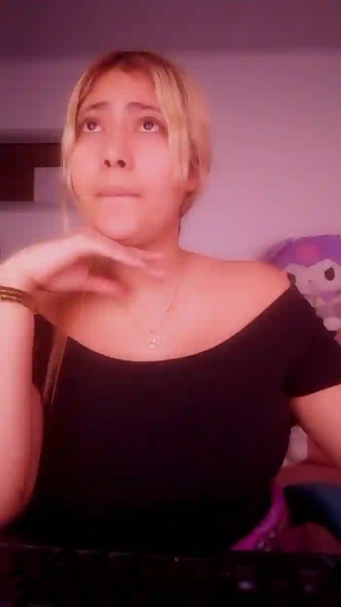 zoe_kimm