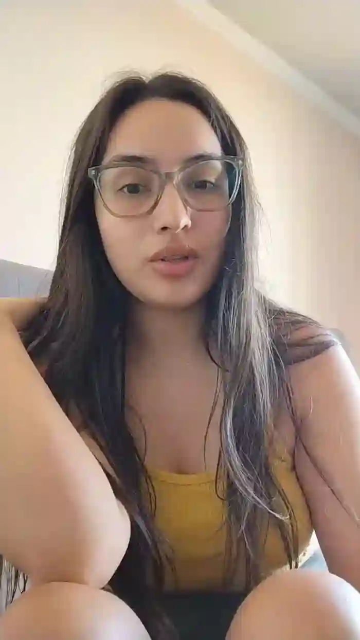 Latinaakita4