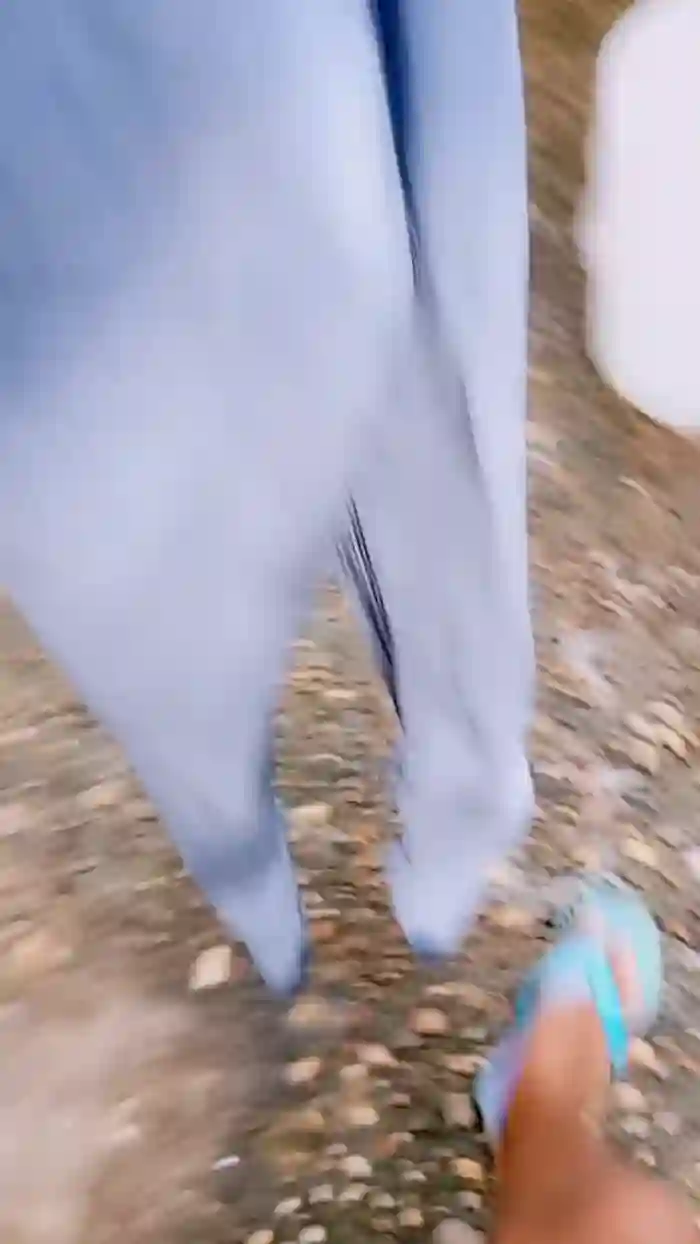 Girl_hotpee
