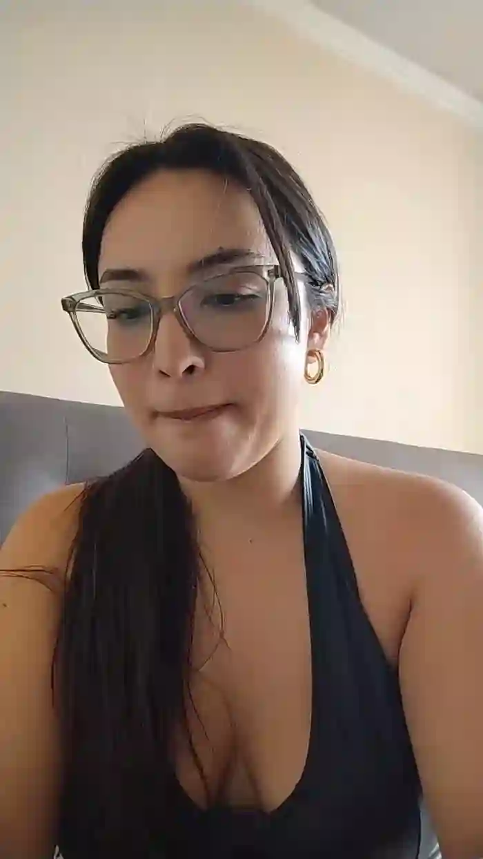 Latinaakita4