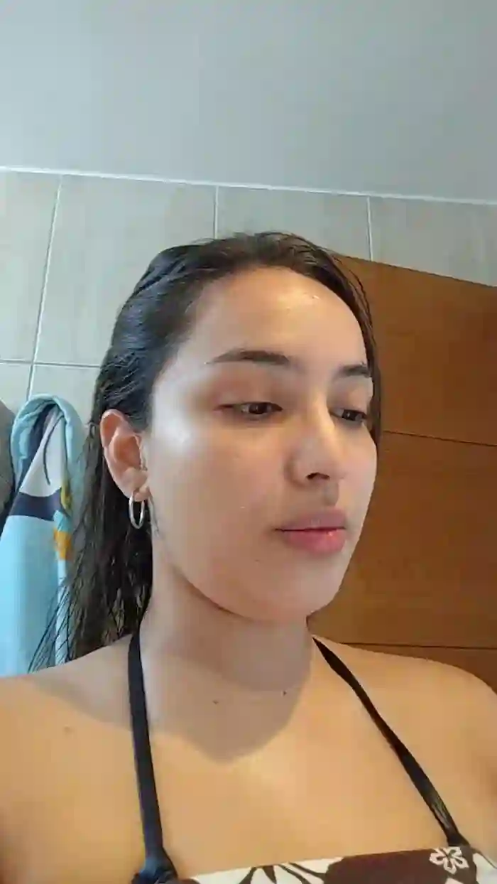 Latinaakita4