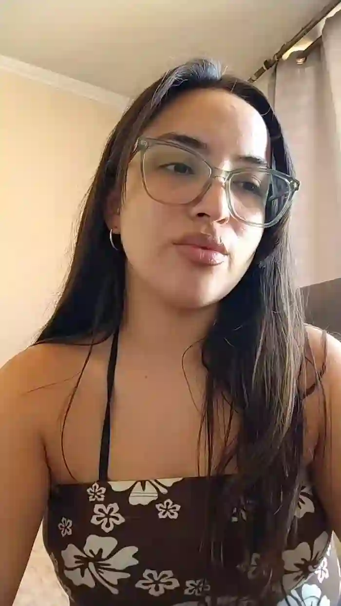 Latinaakita4