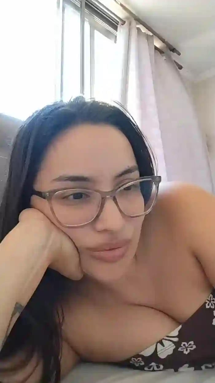 Latinaakita4