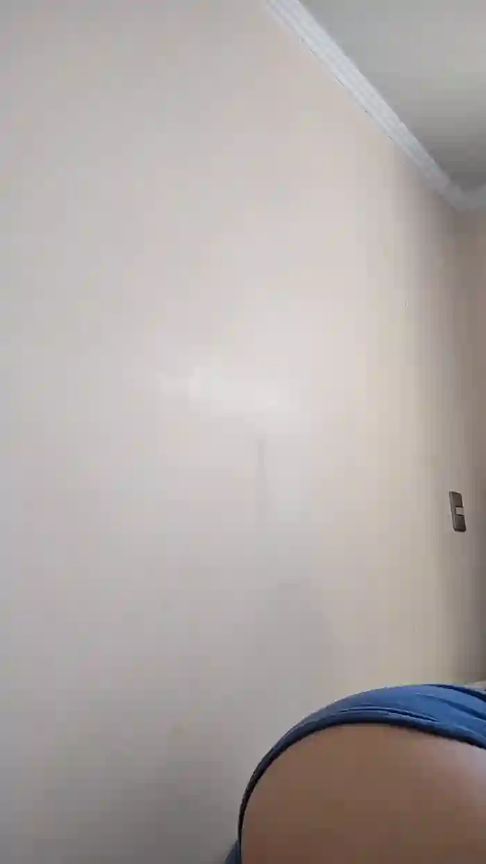 Latinaakita4