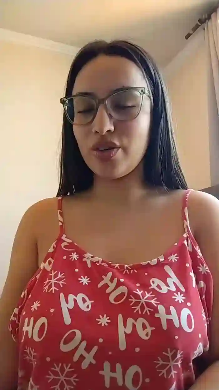 Latinaakita4