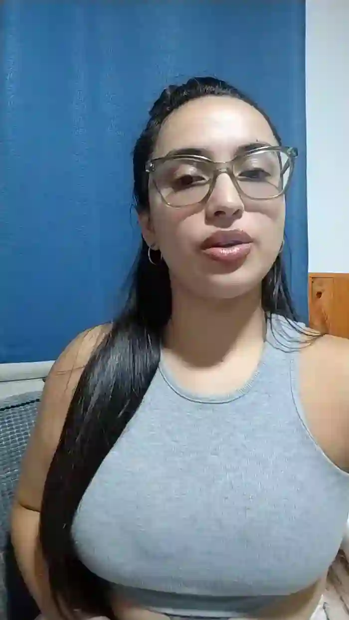 Latinaakita4