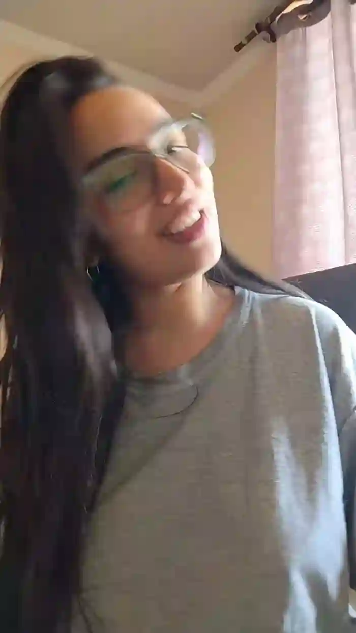 Latinaakita4