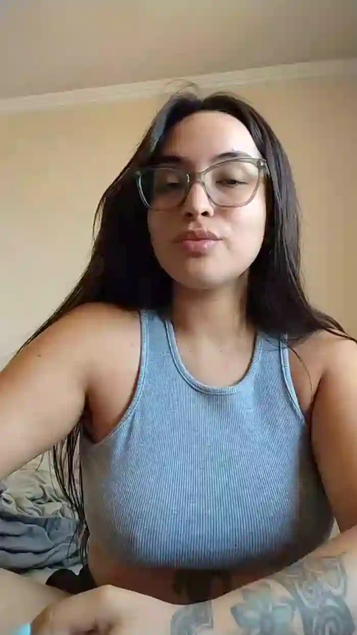 Latinaakita4