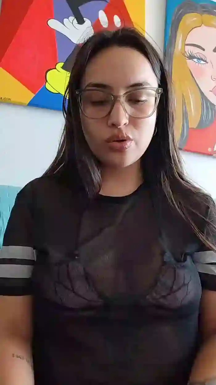 Latinaakita4