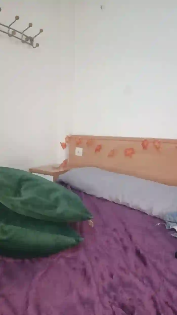 FoxySpanks