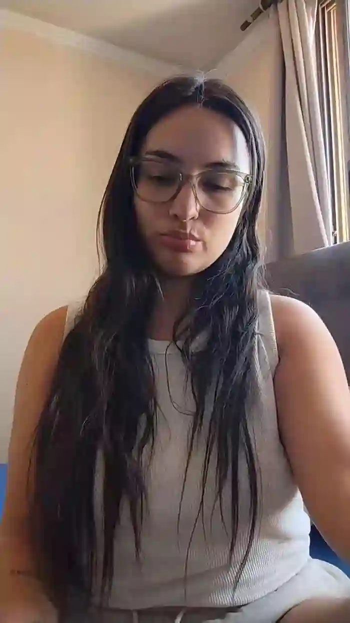 Latinaakita4