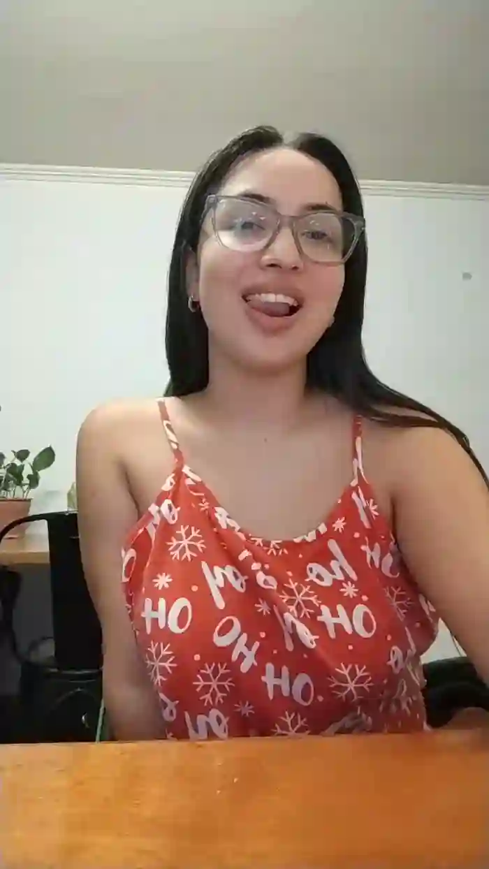 Latinaakita4