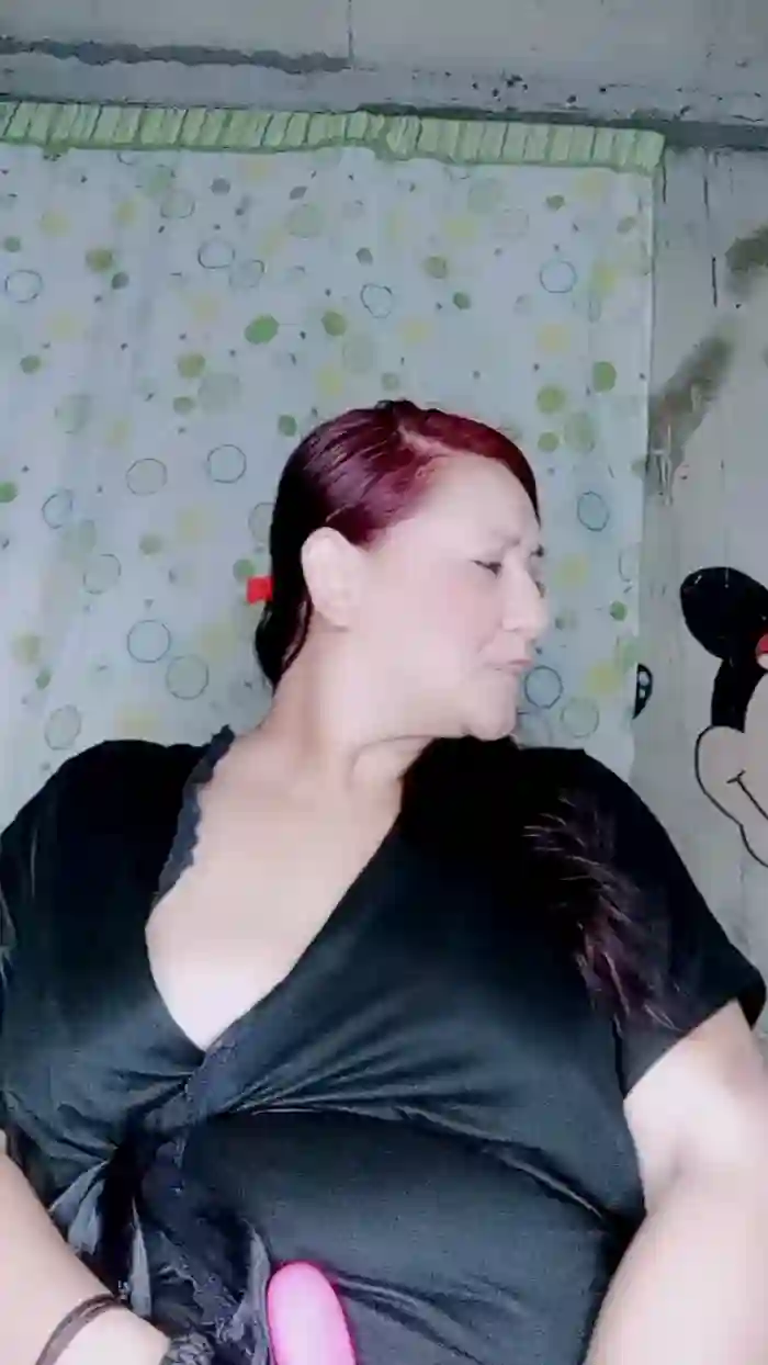 Lucia_Milf
