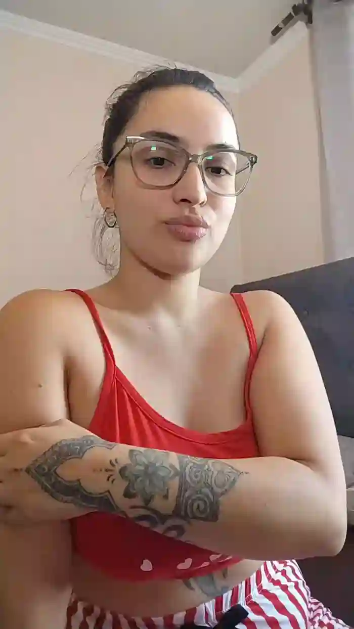 Latinaakita4