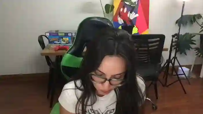Latinaakita4