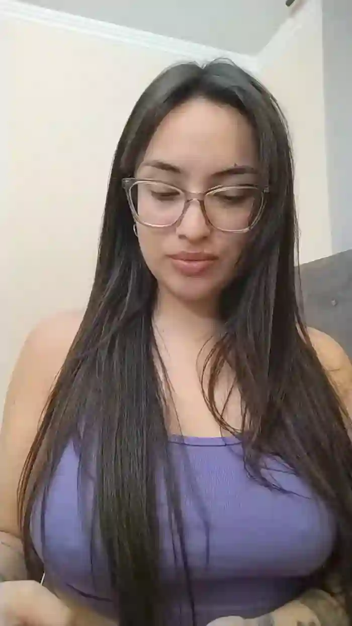Latinaakita4