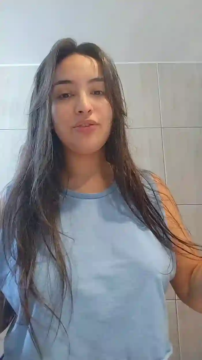 Latinaakita4