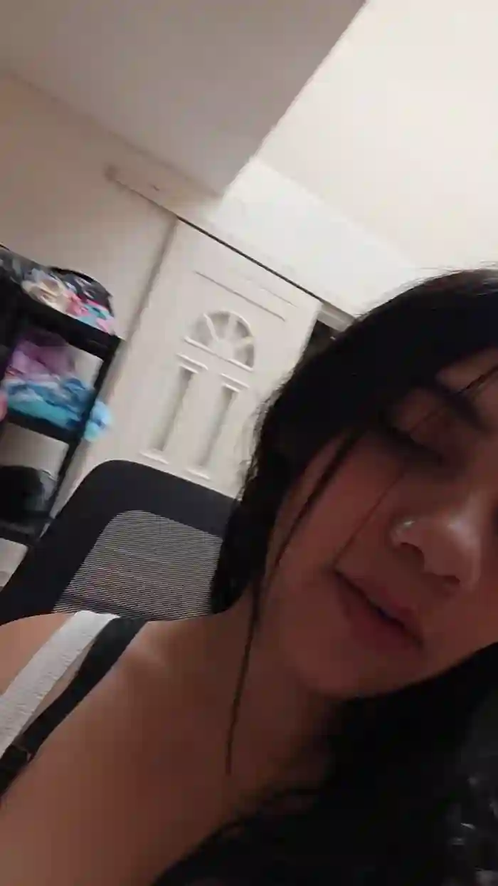 sweet_scarlett_