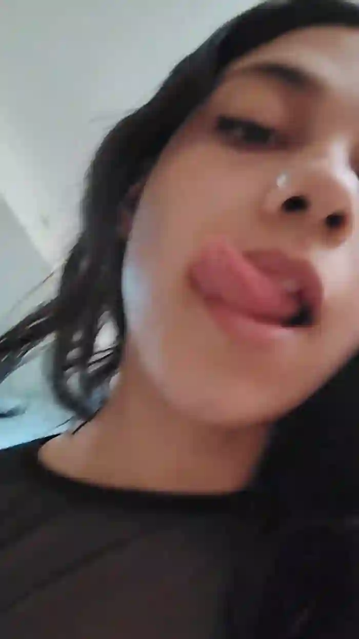 sweet_scarlett_