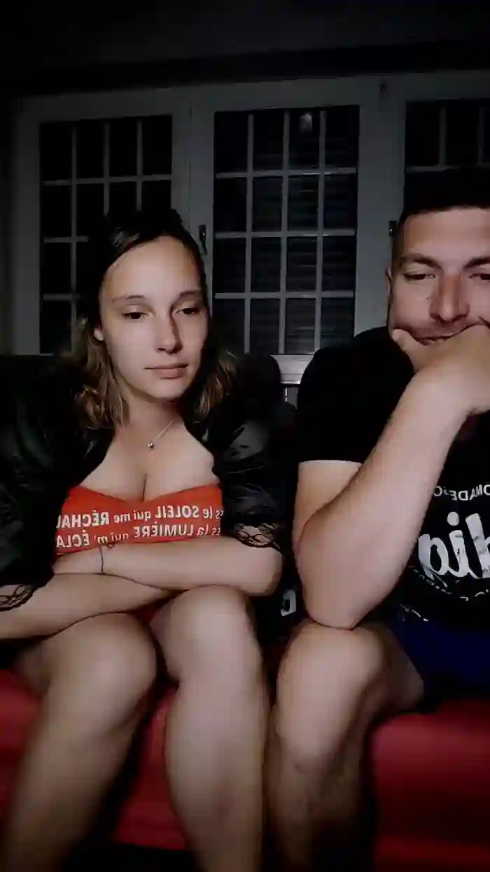 Jeunecouple3227