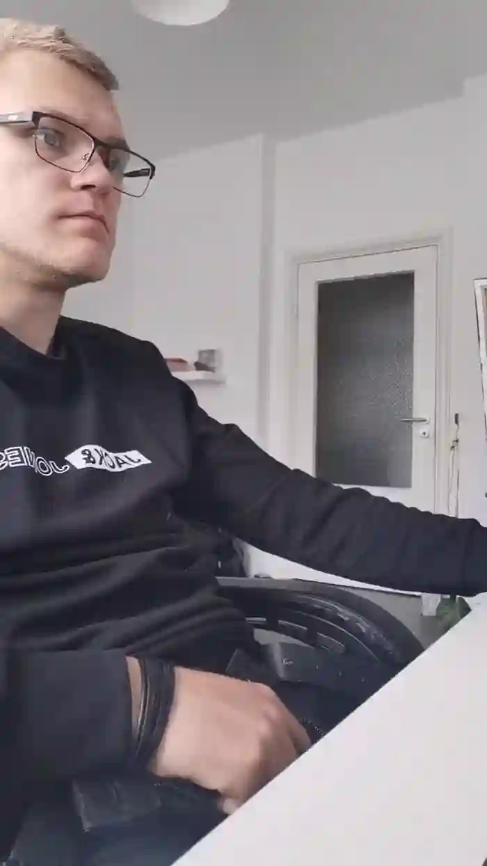 Aleex325