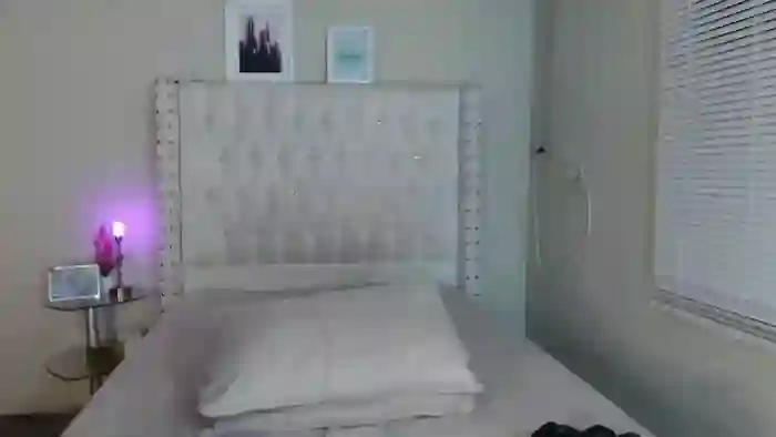 vanessa_hill