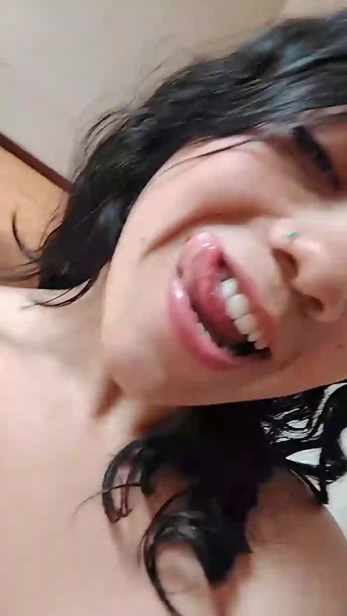 sweet_scarlett_