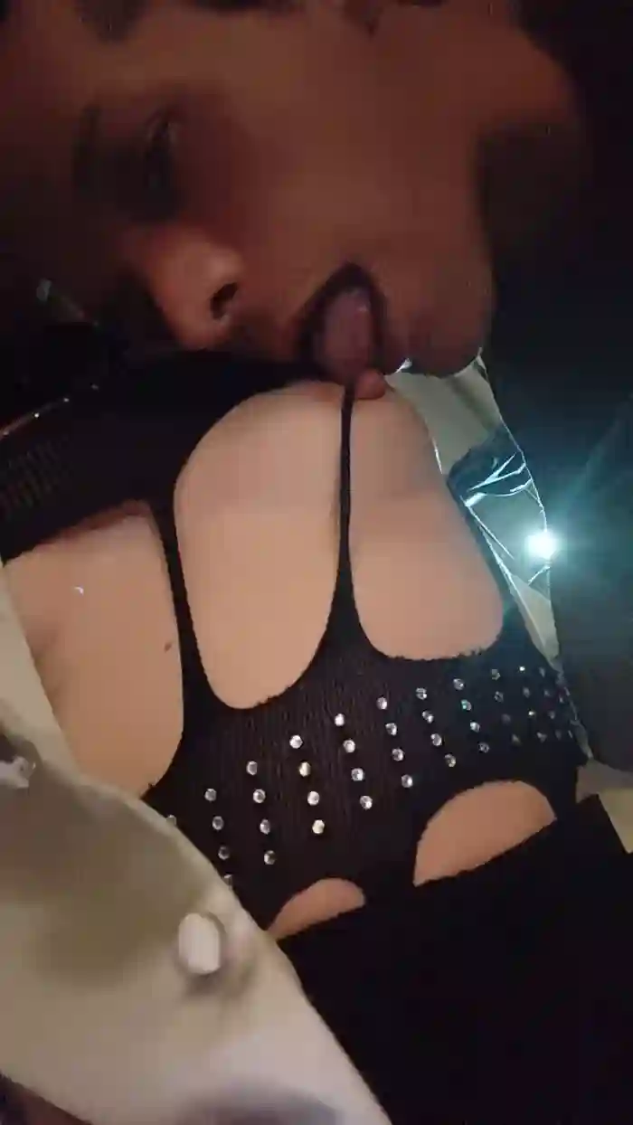 Hotledy69