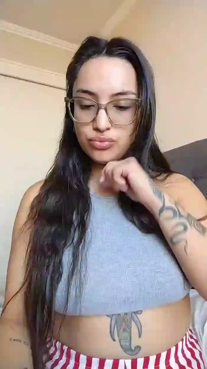 Latinaakita4
