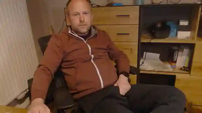 34yochemcock