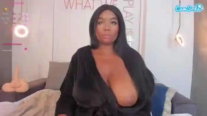 huge-boobs-ebony