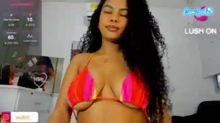 naomixjones