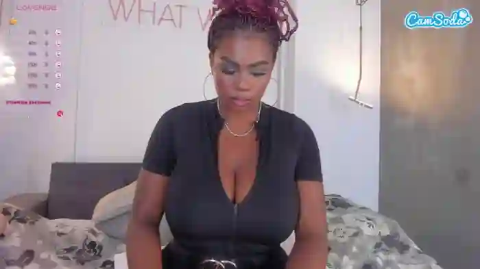 huge-boobs-ebony