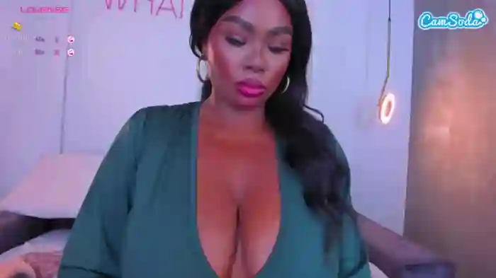 huge-boobs-ebony