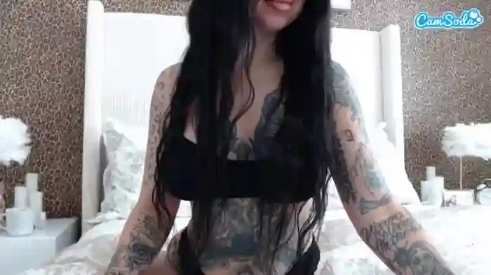 iamjuliabond