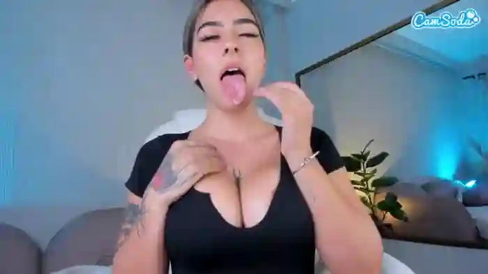 nina-rose