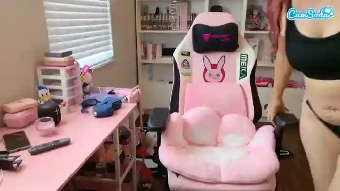hotpinkcheeto