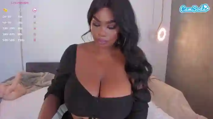 huge-boobs-ebony