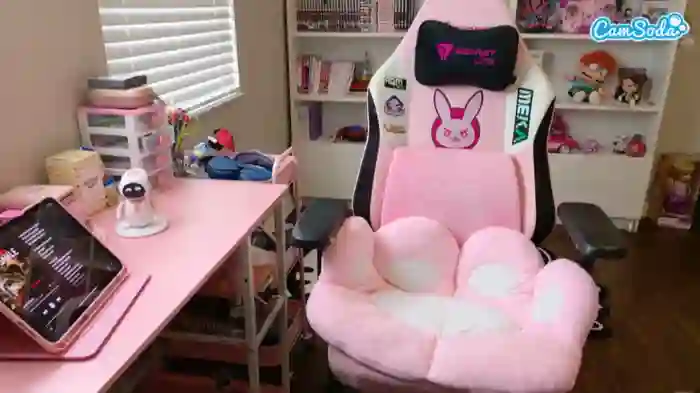 hotpinkcheeto