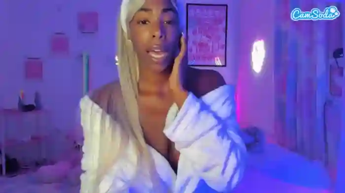 naomisimone