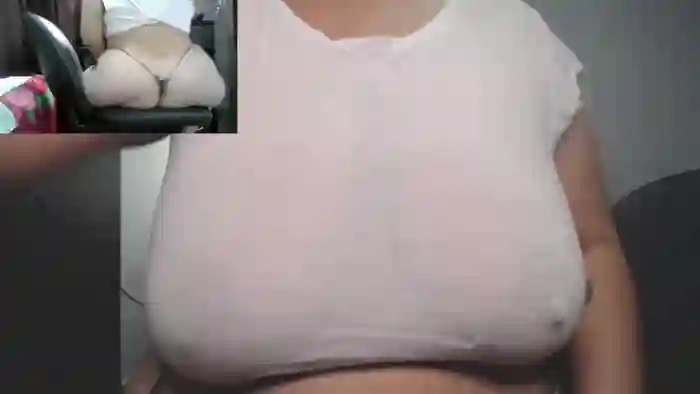 zoe_hot