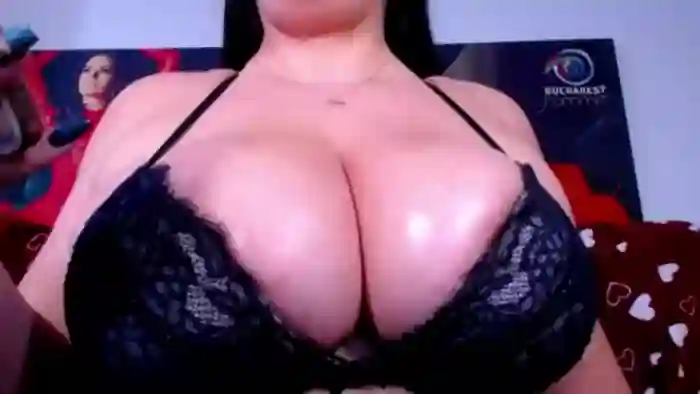 Alesya_bigboobs