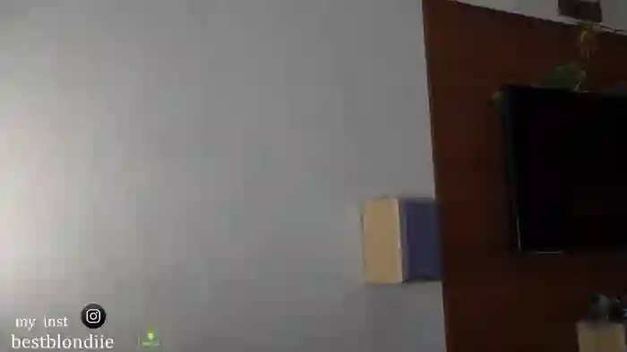 bestblondiiecb