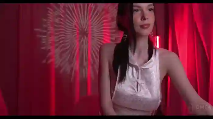 sophia_lean