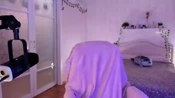 shesnotuwu