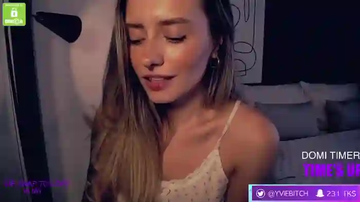 yvie_