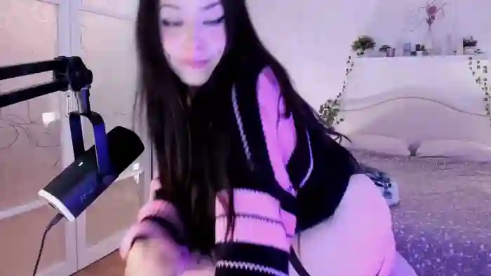 shesnotuwu