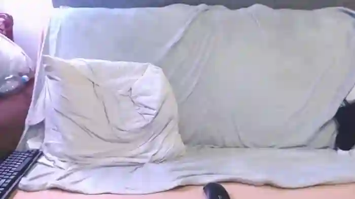 qustci_couple