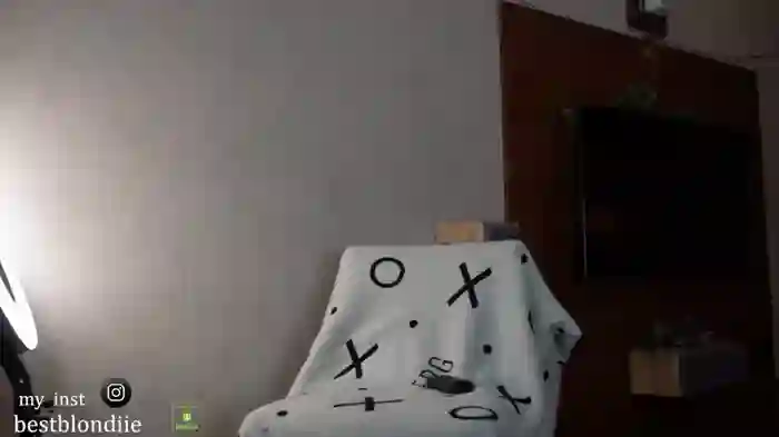 bestblondiiecb